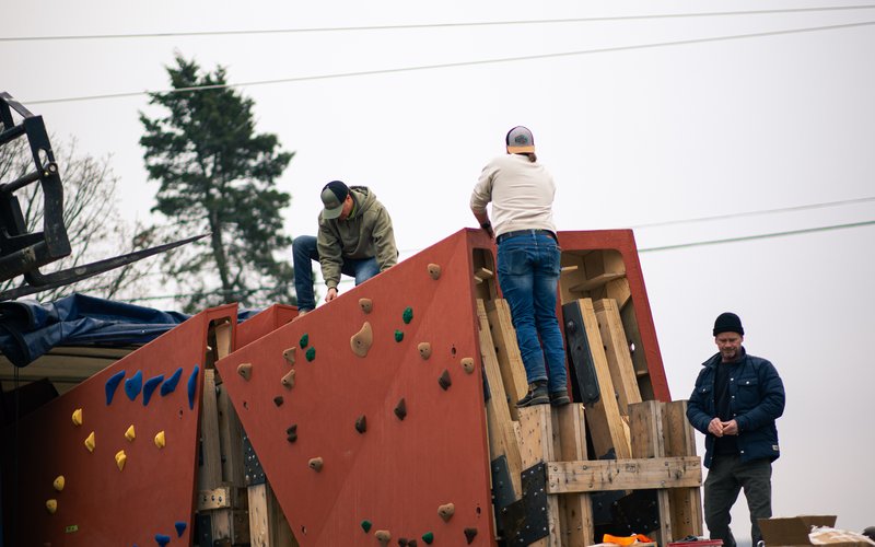 How much should a contractor spend on marketing — budget guide